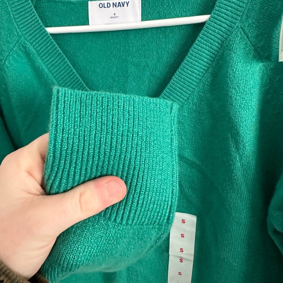 NWT OldNavy green SoSoft Loose V-neck Sweater women's small (002) - Picture 5 of 7